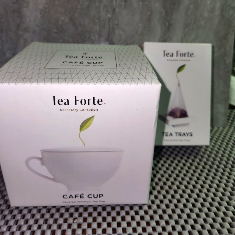 TEA FORTE CAFE CUP & TEA TRAYS LOT